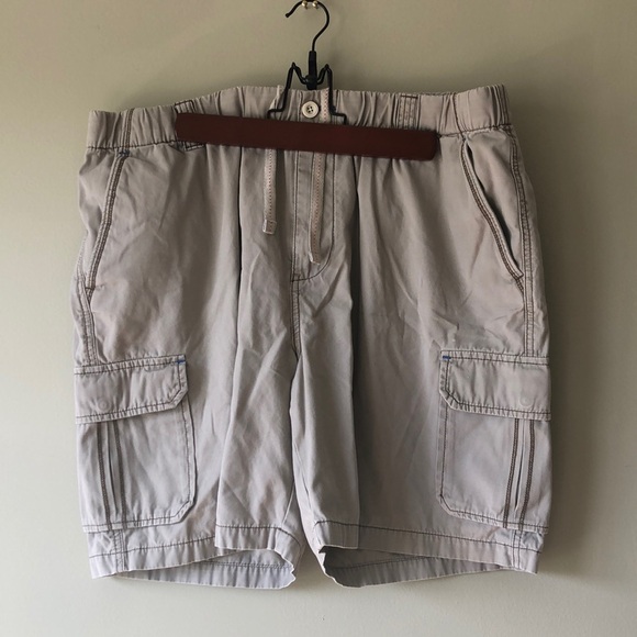 Tommy Bahama | Cargo Shorts - Picture 1 of 7